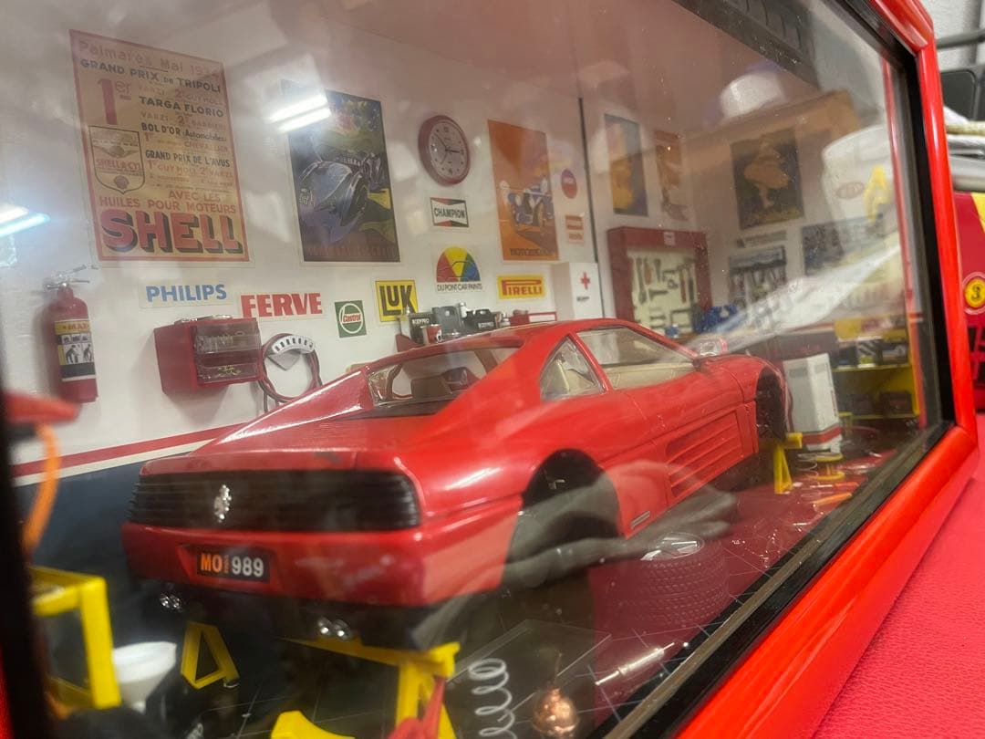 フェラーリ348 TB ミニガレージセット フェラーリ348 TB ミニガレージ