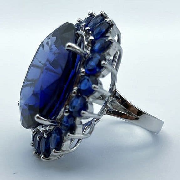 keikosamaタンザナイト（44.18 CtサファイアSV925 指輪