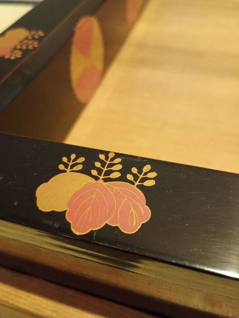 【茶道具】高台寺蒔絵炉縁　塗師宗春作　金蒔絵炉縁　炉縁113