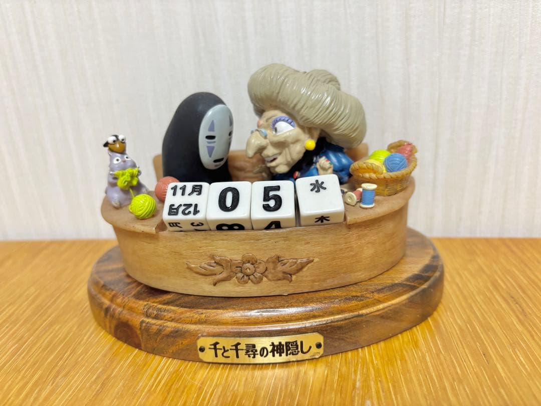 千と千尋の神隠し 万年カレンダー オブジェ 置き物 ジブリ