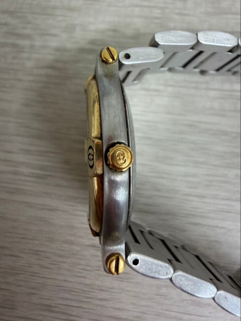 GUCCI 9000M 腕時計 動作未確認