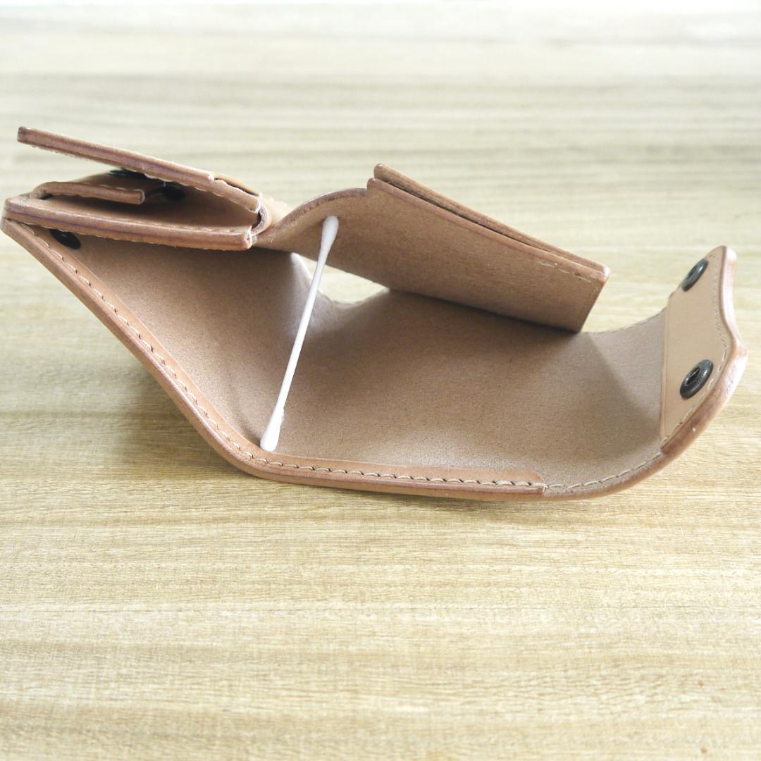 ヌメ革　栃木レザー　サドルレザー　コンパクトウォレット　三つ折り　生成り