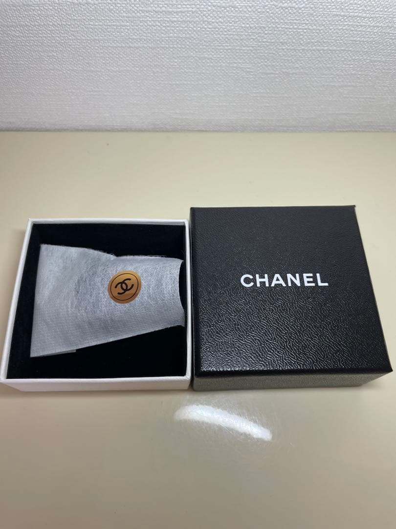 【もにょくろ】CHANEL ブラック リング クリスタル装飾　15号