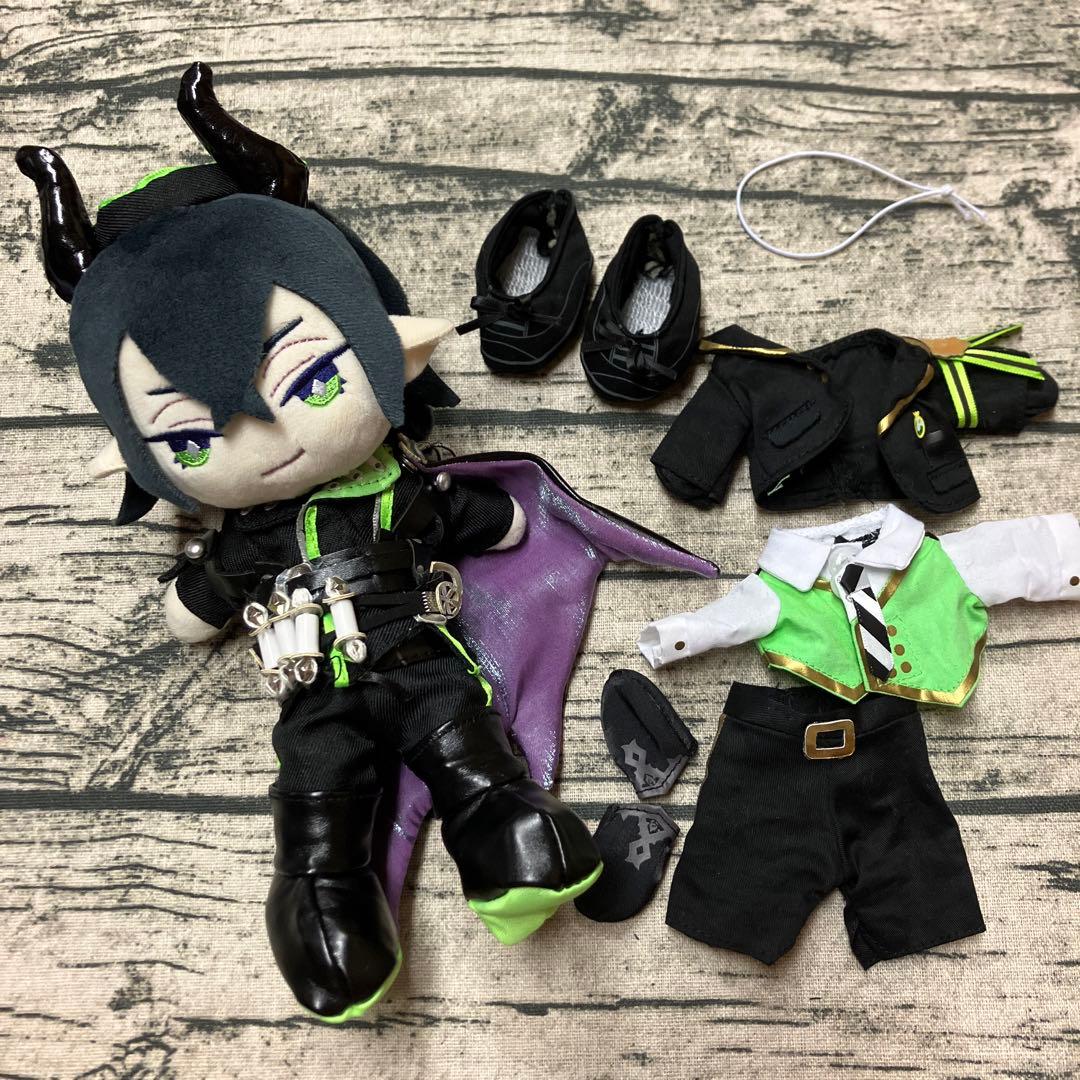 ツイステ マレウス ディズニーストア限定 着せ替え 寮長 ぬいぐるみ