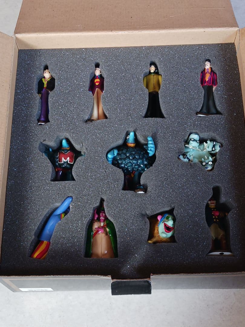 映画【イエロー・サブマリン】キャラクターフィギュア 11体セット限定品　新品