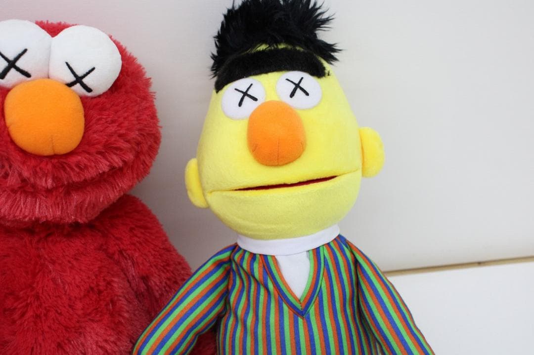 KAWS SESAME STREET ぬいぐるみ 32-JY0321-07