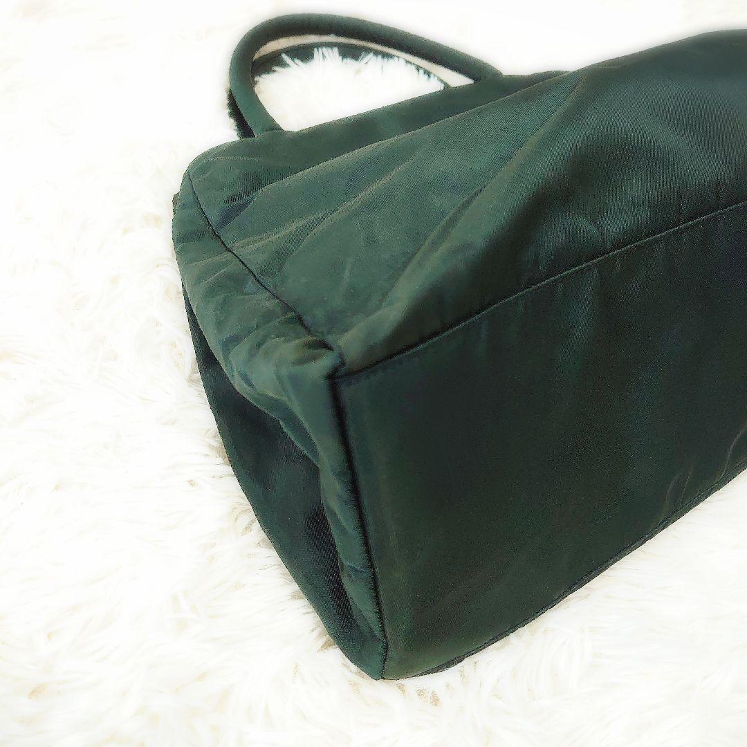 PRADA　ナイロン　ハンドバッグ　3角ロゴ 3層式　台形　グリーン系