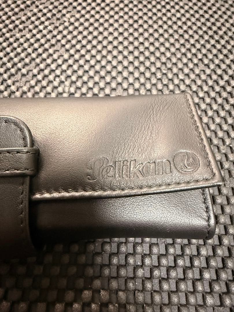 【即日発送】ペリカンM300、ケース、インク、箱付き