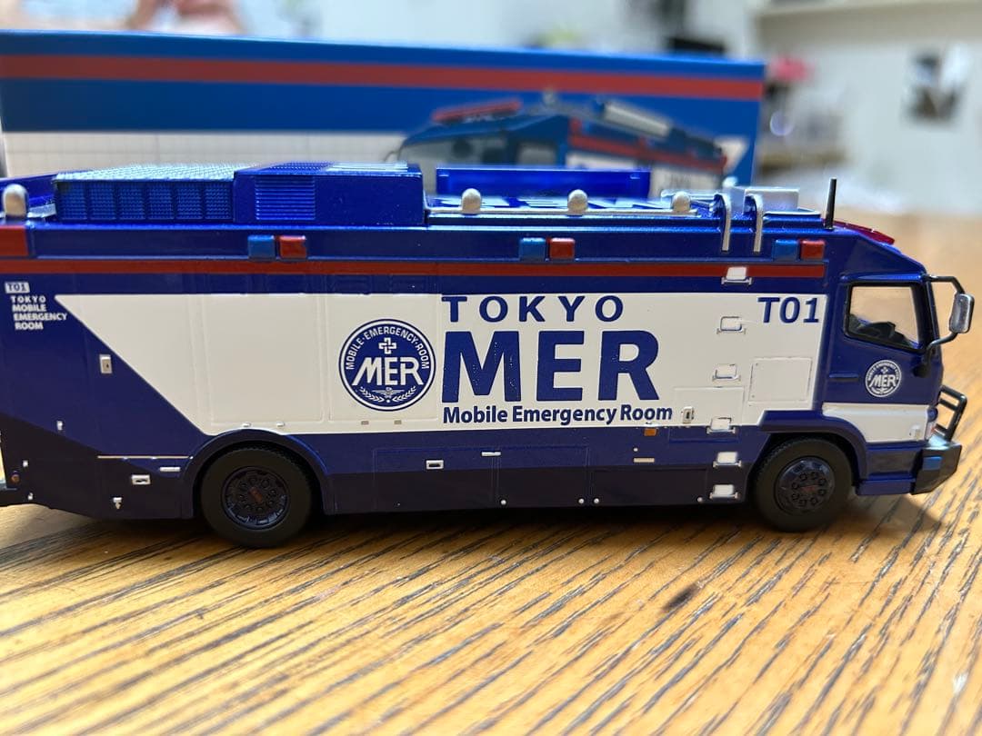 TOKYOMER 東京MER ダイキャストミニカー 1/64 TO1 TOKYO MER 〜走る