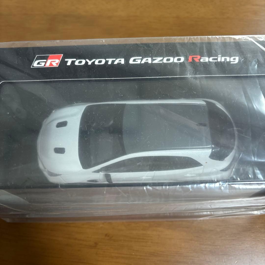 新品‼️非売品 GRカローラ カラーサンプルミニカー プラチナホワイトパールマイカ