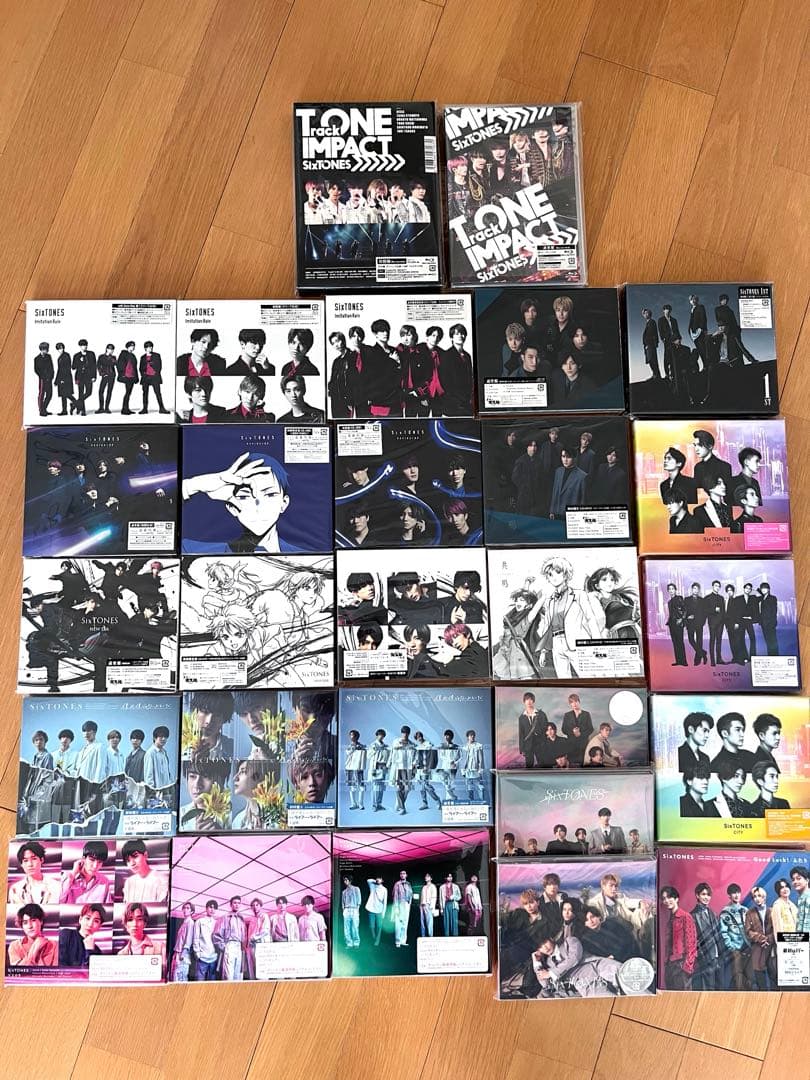 SixTONESグッズまとめ売り