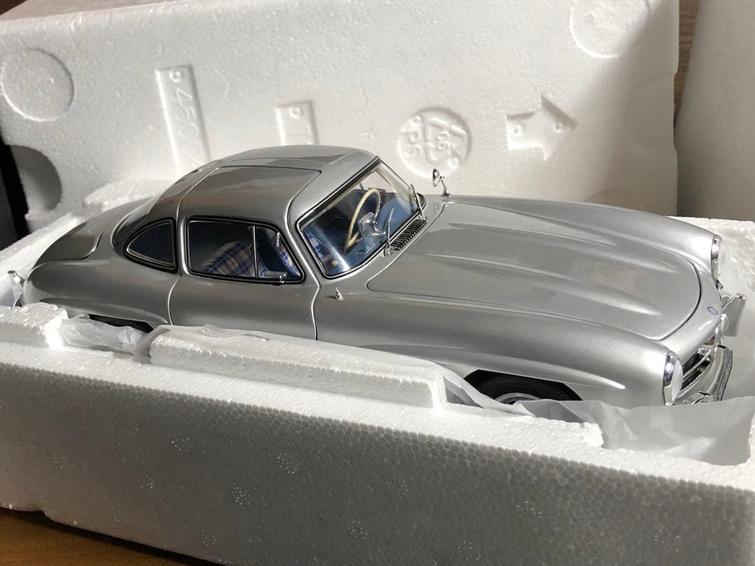 最終値下げ Schuco 1/18 メルセデス ベンツ 300SL Coupe