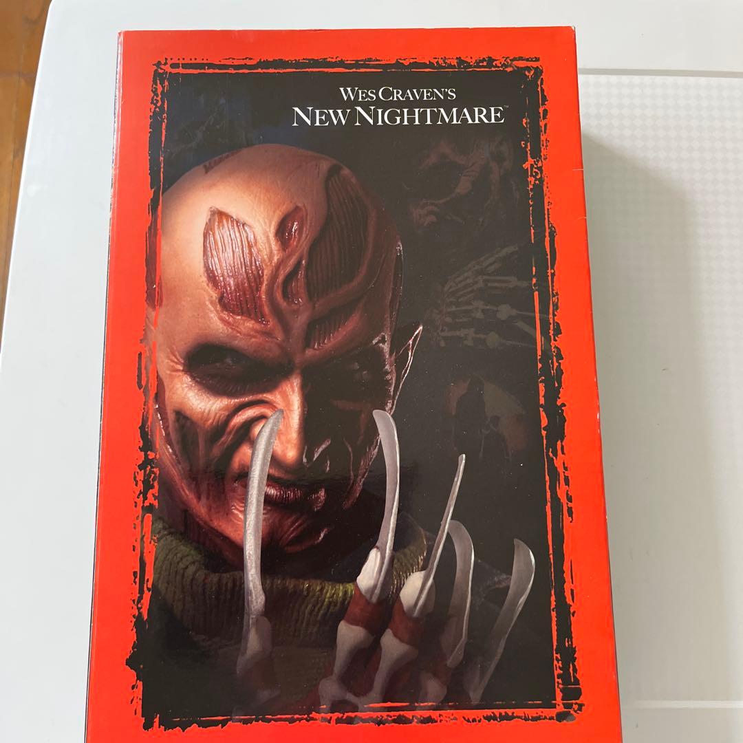 エルム街の悪夢　フレディ　サイドシヨウトイ製　　2004年