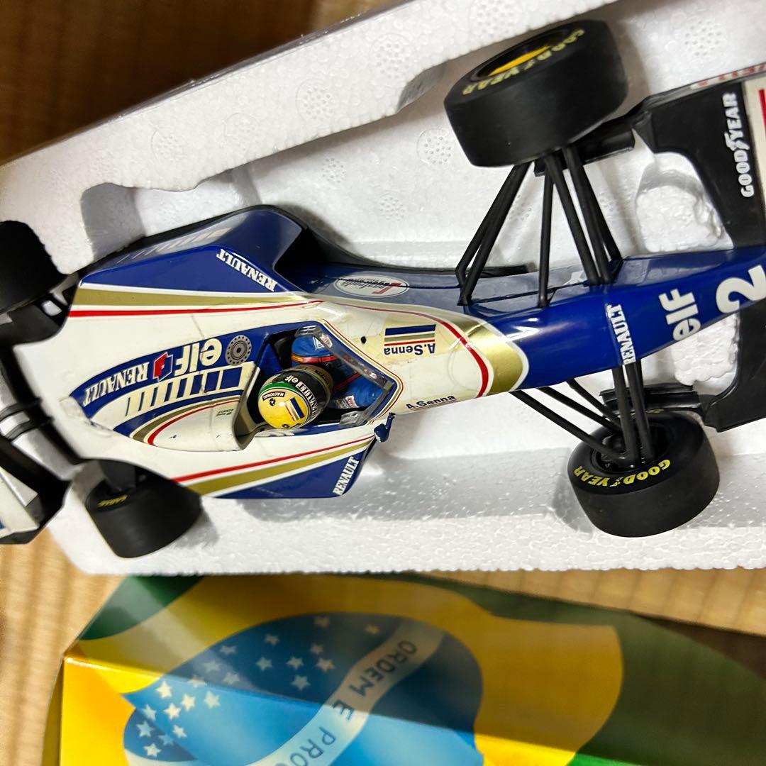 Ayrton Senna ルノー F1ミニカー 1/18スケールサンマリノ
