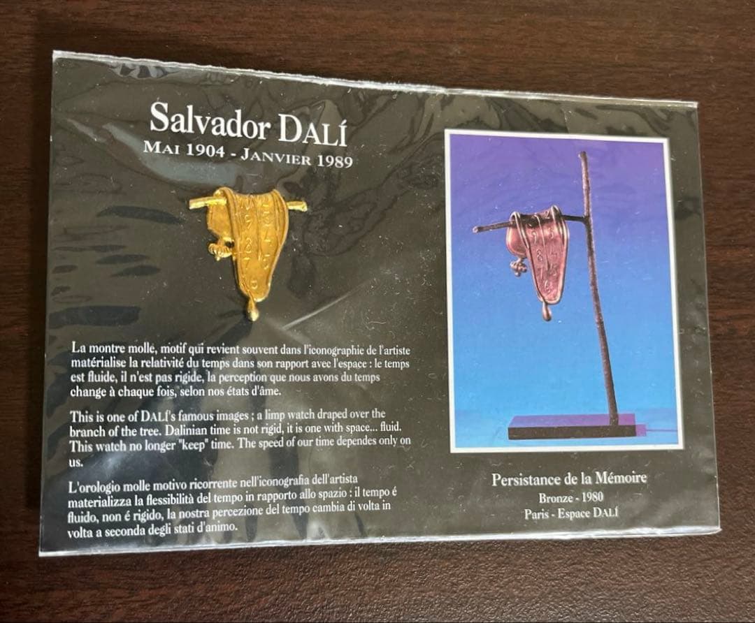 サルバドール・ダリ　記憶の固執　ピンズ　ピンバッチ　ピンバッジ　ピンブローチ サルバドール・ダリ 記憶の固執 ピンズ ピンバッチ ピンバッジ ピン