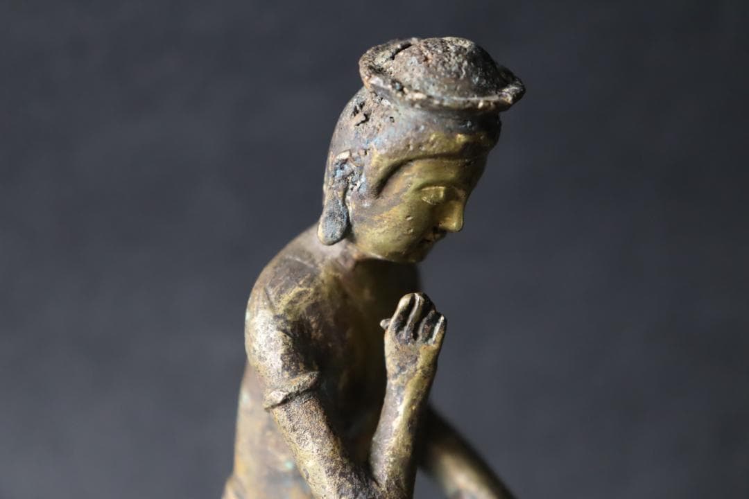 朝鮮仏教美術 銅製鍍金 弥勒菩薩半跏思惟像 11.5㎝ 時代古玩