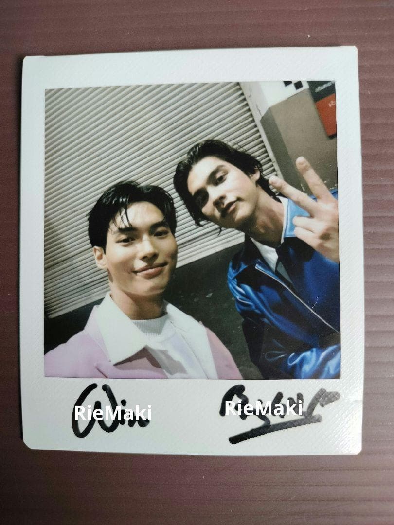 サイン付きポラロイドwin