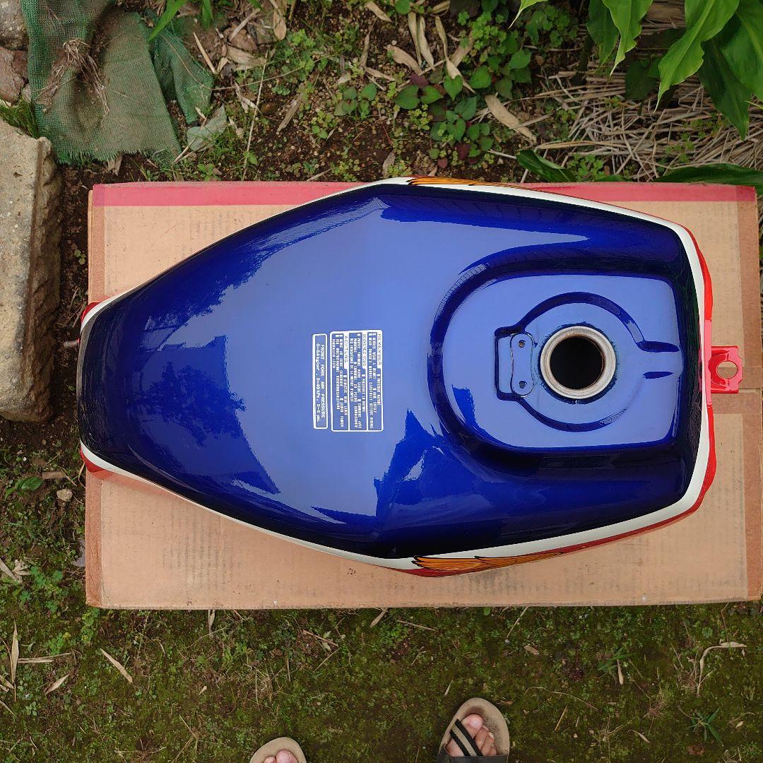 VF1000R 中古燃料タンク