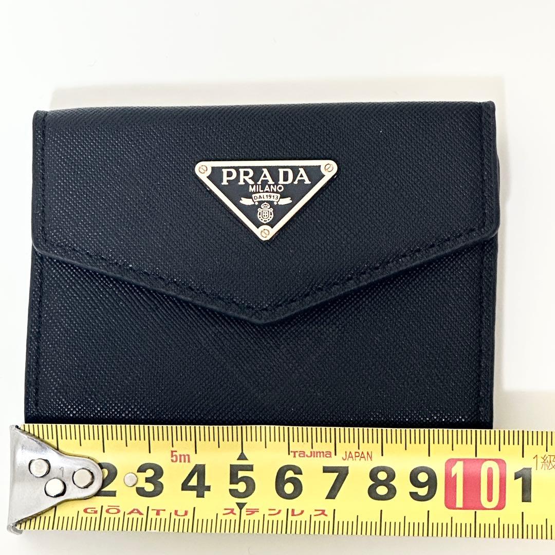 PRADA プラダ ロゴフラップ 二つ折り財布 サフィアーノレザー ブラック