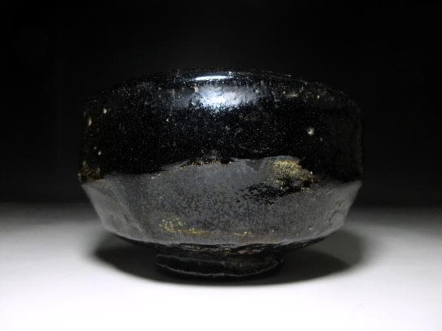 楽吉左衛門十代 旦入 黒茶碗／裏千家十五世 鵬雲斎 書付【雨祝】／共箱 仕覆