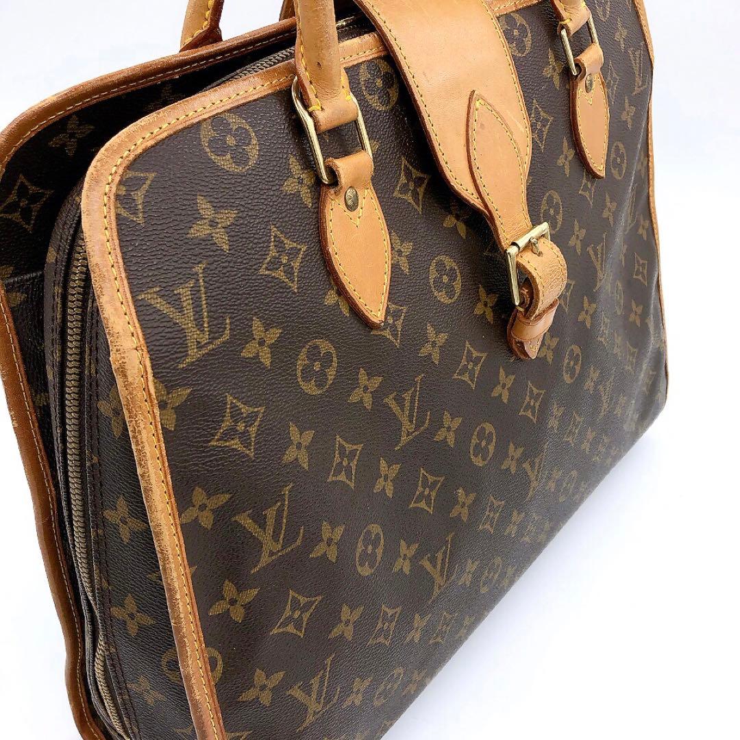 【LOUIS VUITTON】リヴォリ　ビジネスバッグ　モノグラム