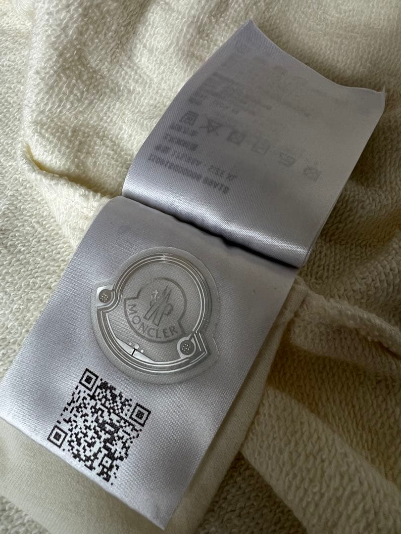 春！　モンクレール　フーディパーカー　白　XL ホワイト