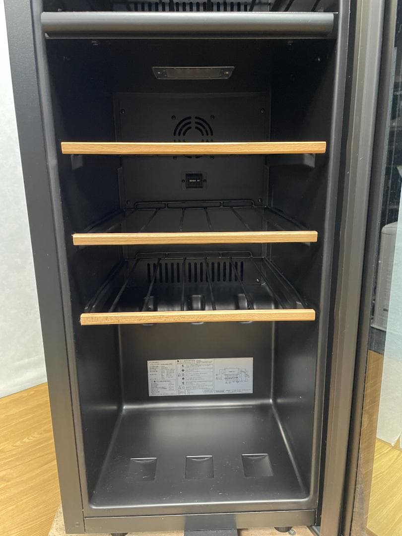 K♢056 さくら製作所 ワインセラー SAB-90G 2024年