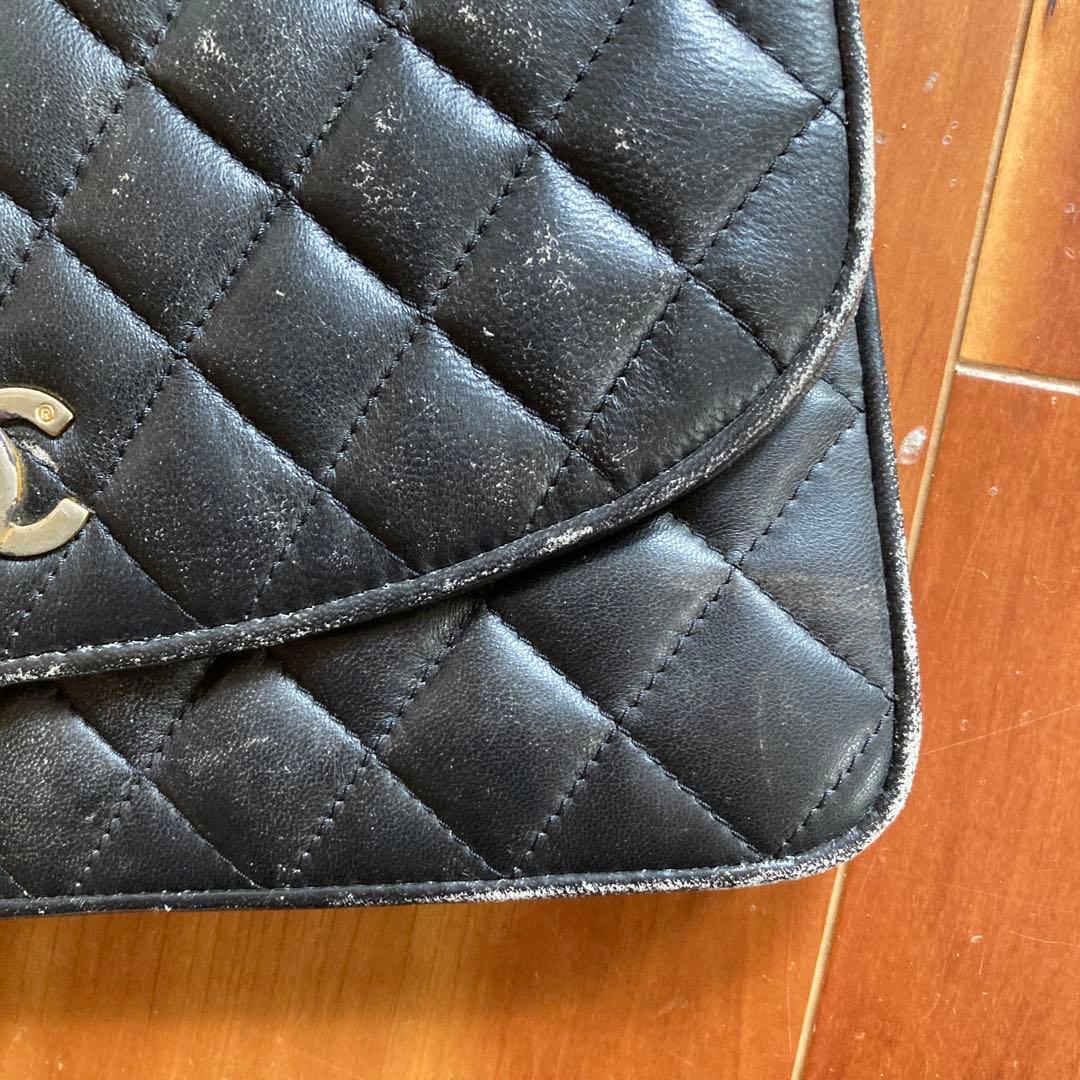 CHANEL ブラック レザー ショルダーバッグ