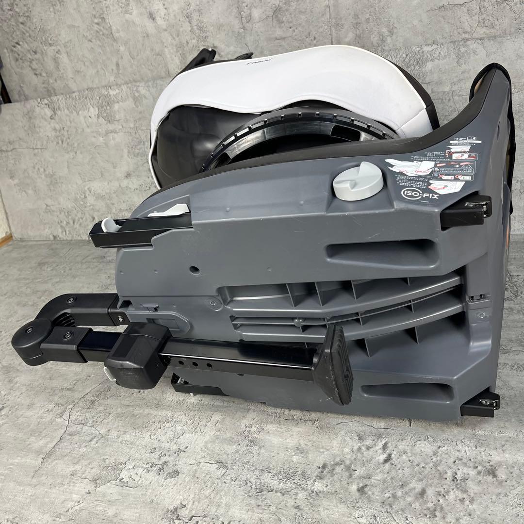 【美品】Combi コンビ CG-UIG 新生児～4歳頃 ISOFIX対応