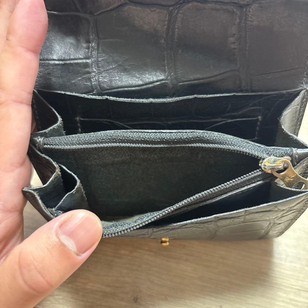 イルビゾンテ　クロコエンボスレザー　2つ折り