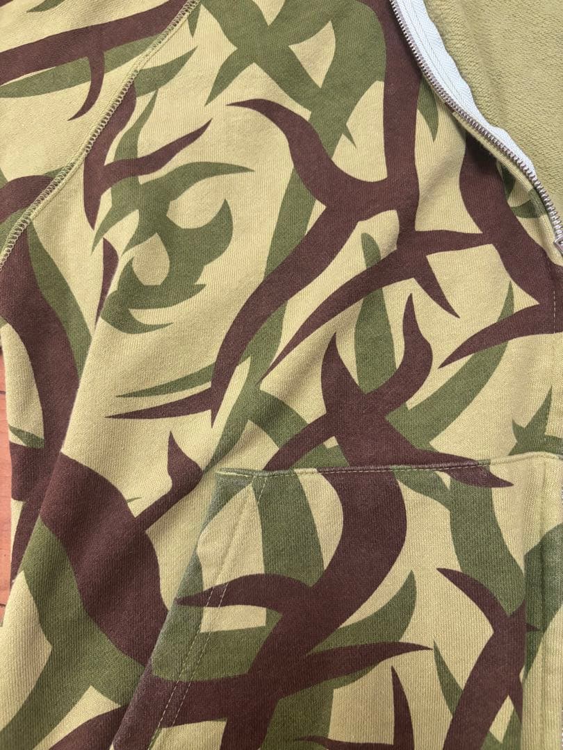 B*K様 「最安値」apeトライバルカモ　パーカー