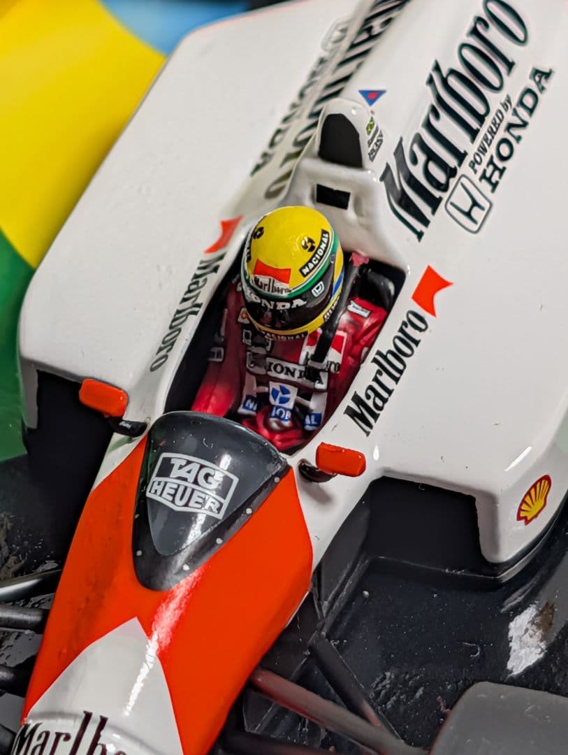 PMA 1/43 マクラーレン MP4/4 No.12 マルボロロゴ仕様台紙違い