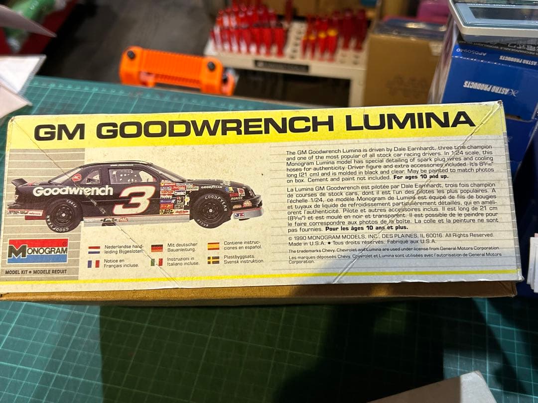 GM Goodwrench Lumina 1/24スケールモデル