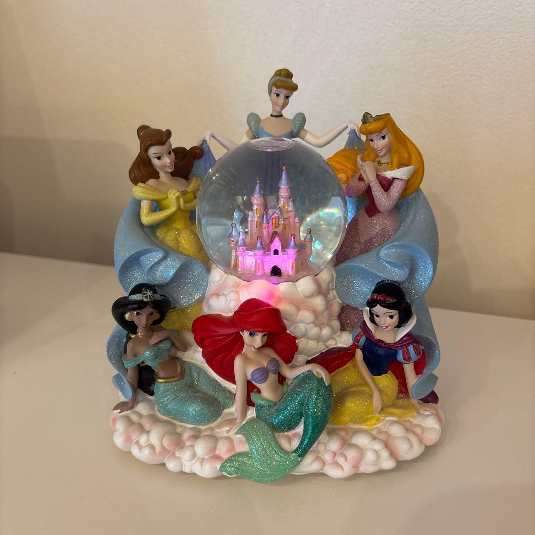 ディズニープリンセスオルゴール　スノードーム　 ライト点灯