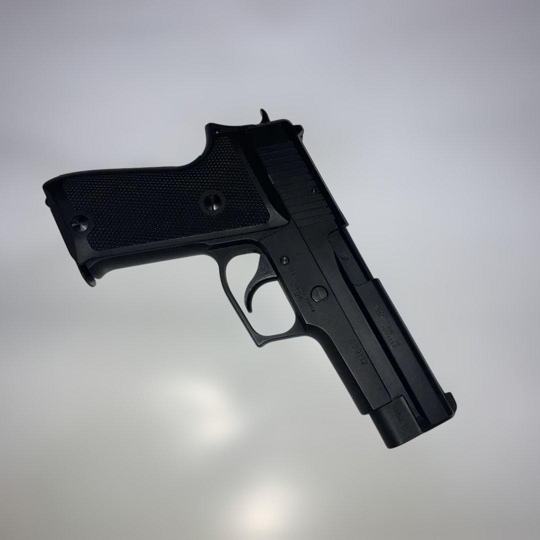 9ミリ拳銃(SIG P220) モデルガン