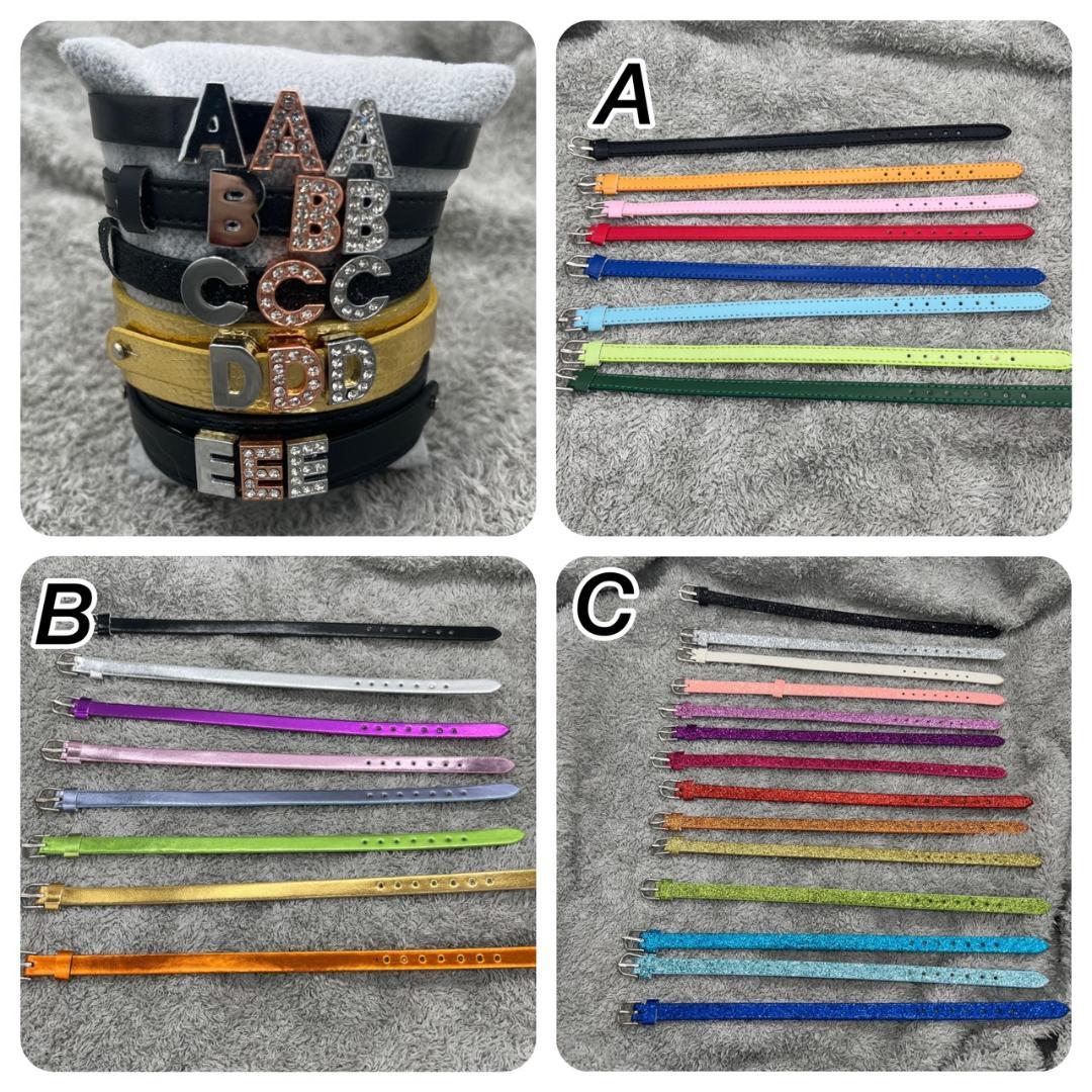 ハンドメイド ネームタグ イニシャルキーホルダー ブレスレット