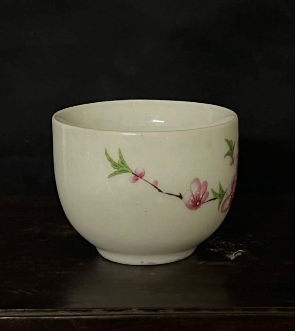 中国古美術 粉彩小杯；W43