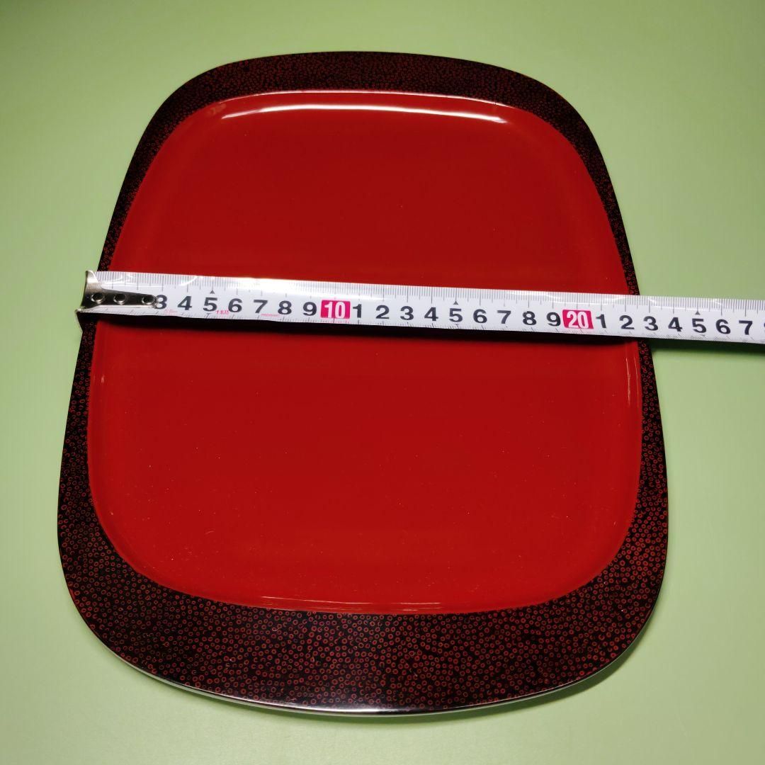 津軽塗 盆 漆塗 天然木 赤い漆器の四角形の盆