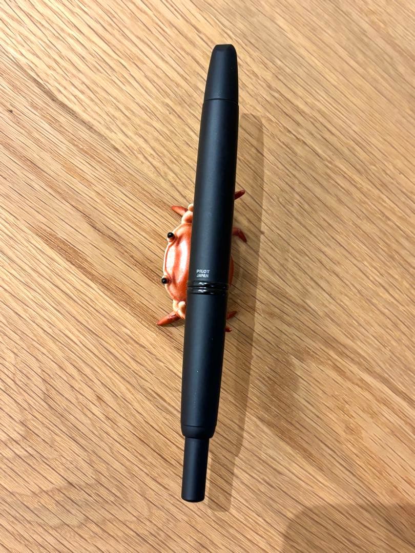 パイロット万年筆 キャップレス マットブラック 中字 M （細字 Fに換装可能）