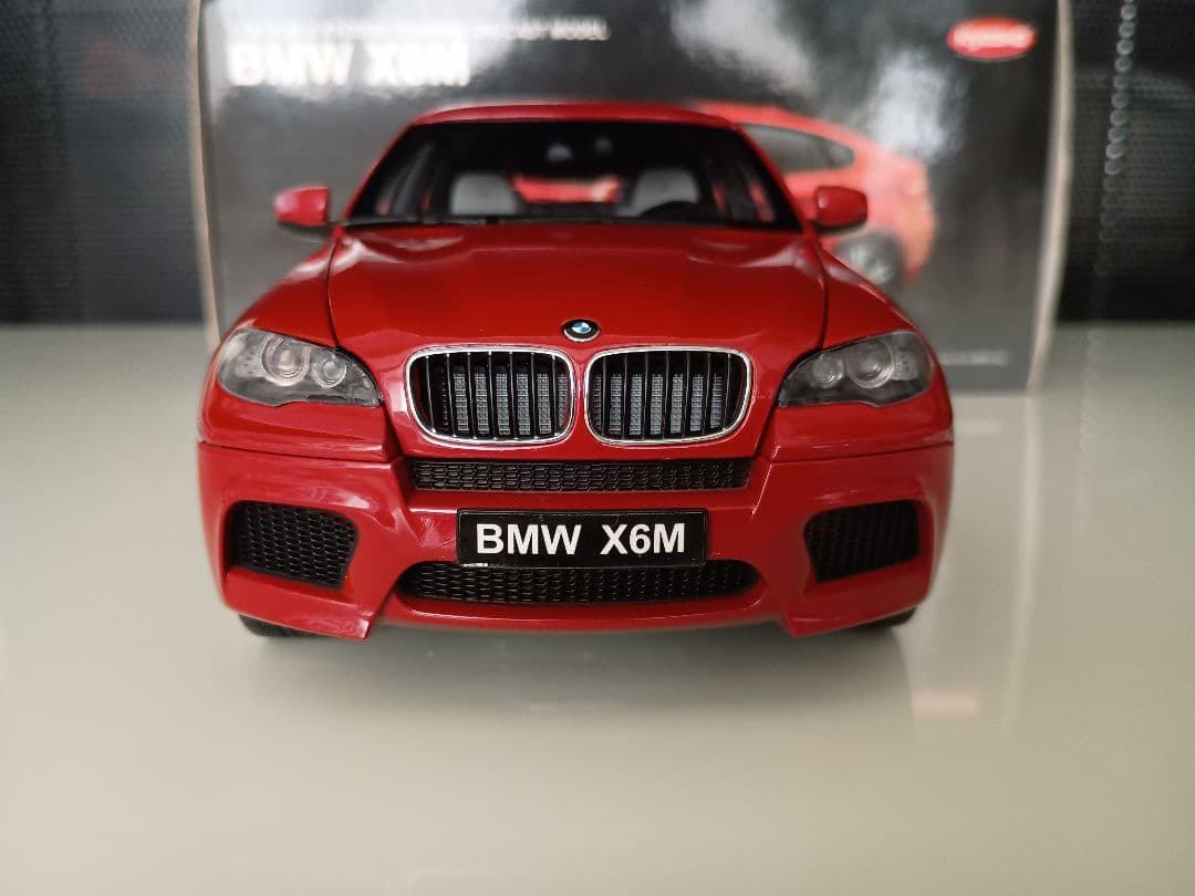 京商 kyosho BMW X6M E71M 2009 1/18