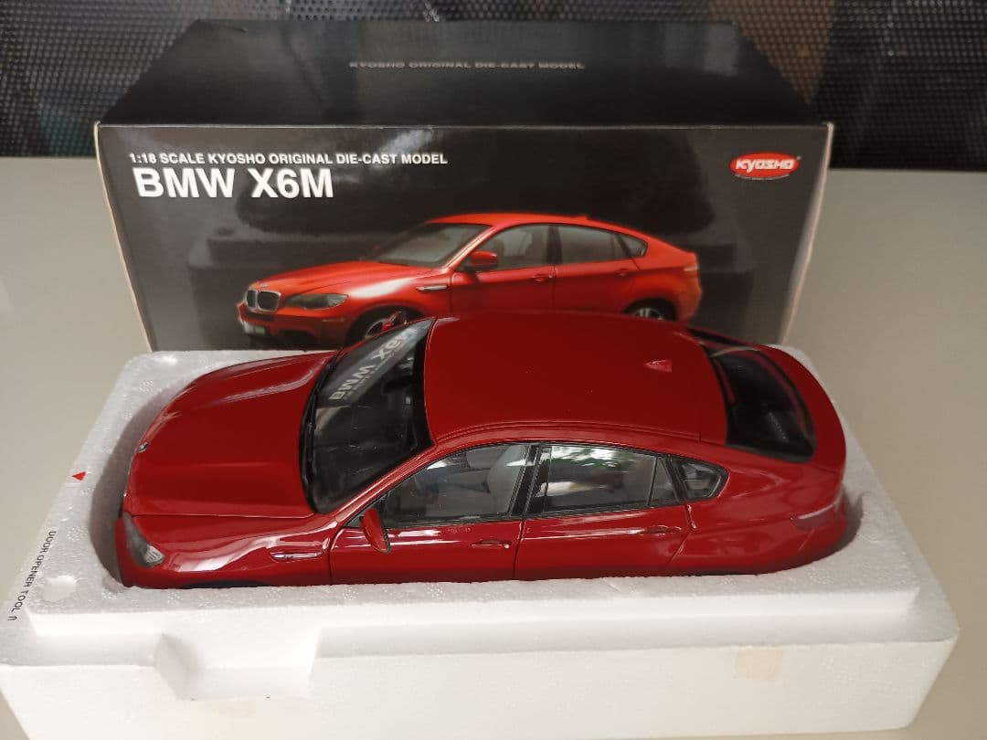 京商 kyosho BMW X6M E71M 2009 1/18