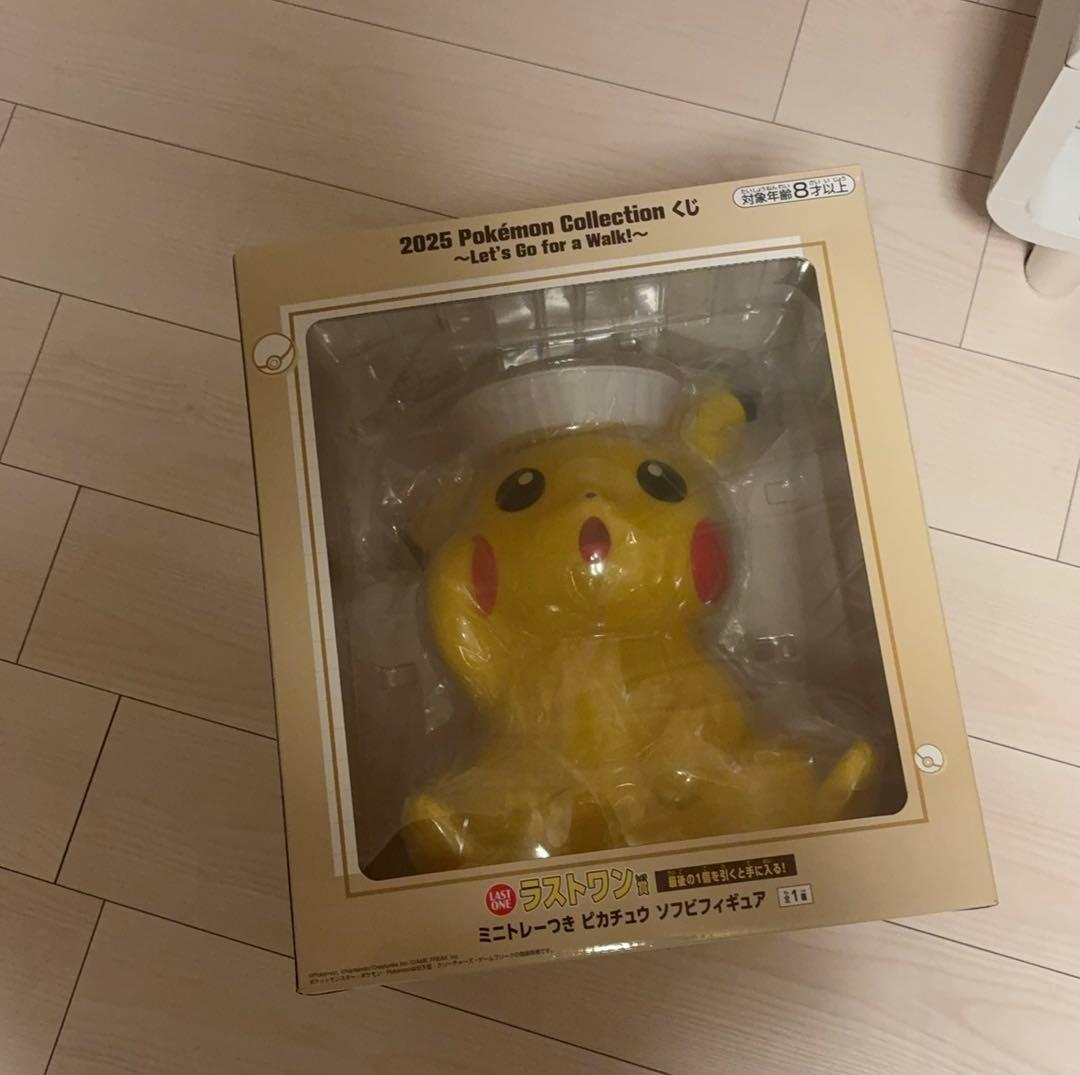 ポケモン一番くじ ラストワン賞 ミニトレーつきピカチュウ ソフビ
