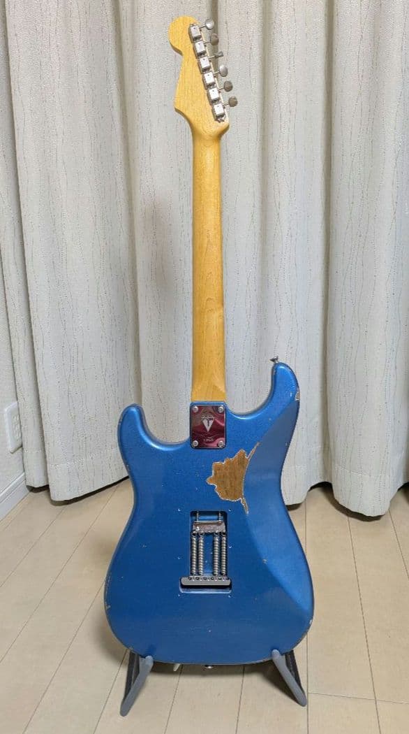 ギター Vanzandt STV-R2