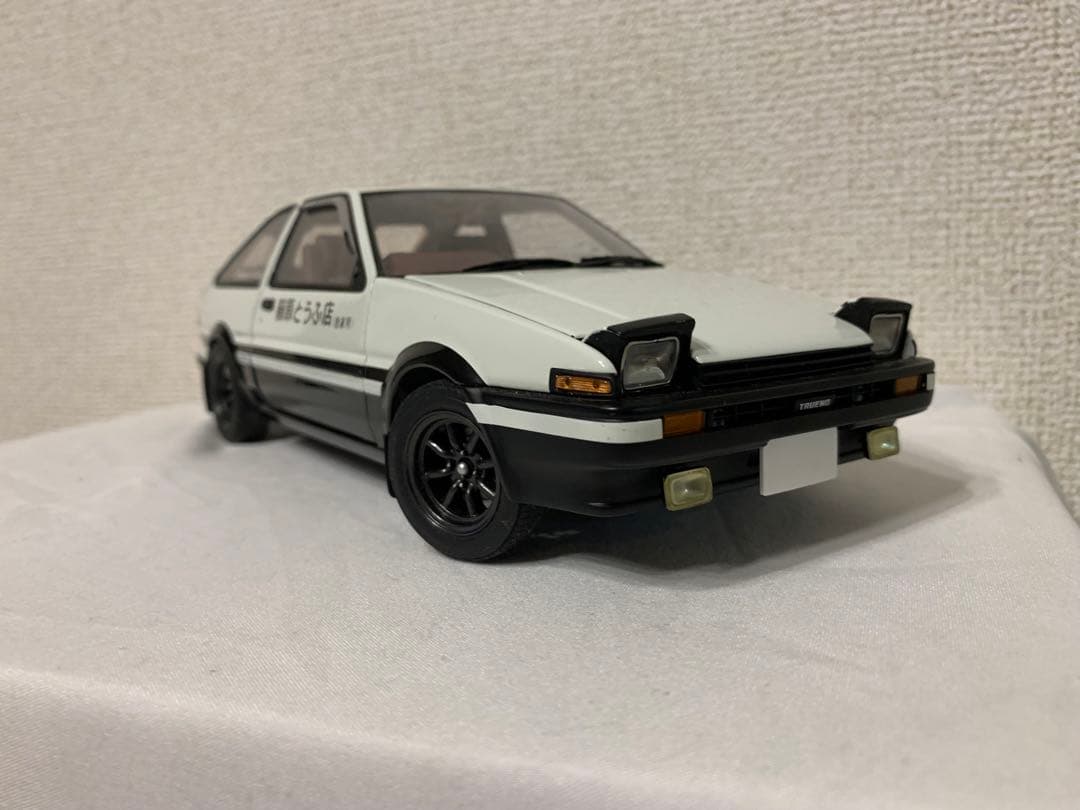 トレノ 1/18スケールミニカー