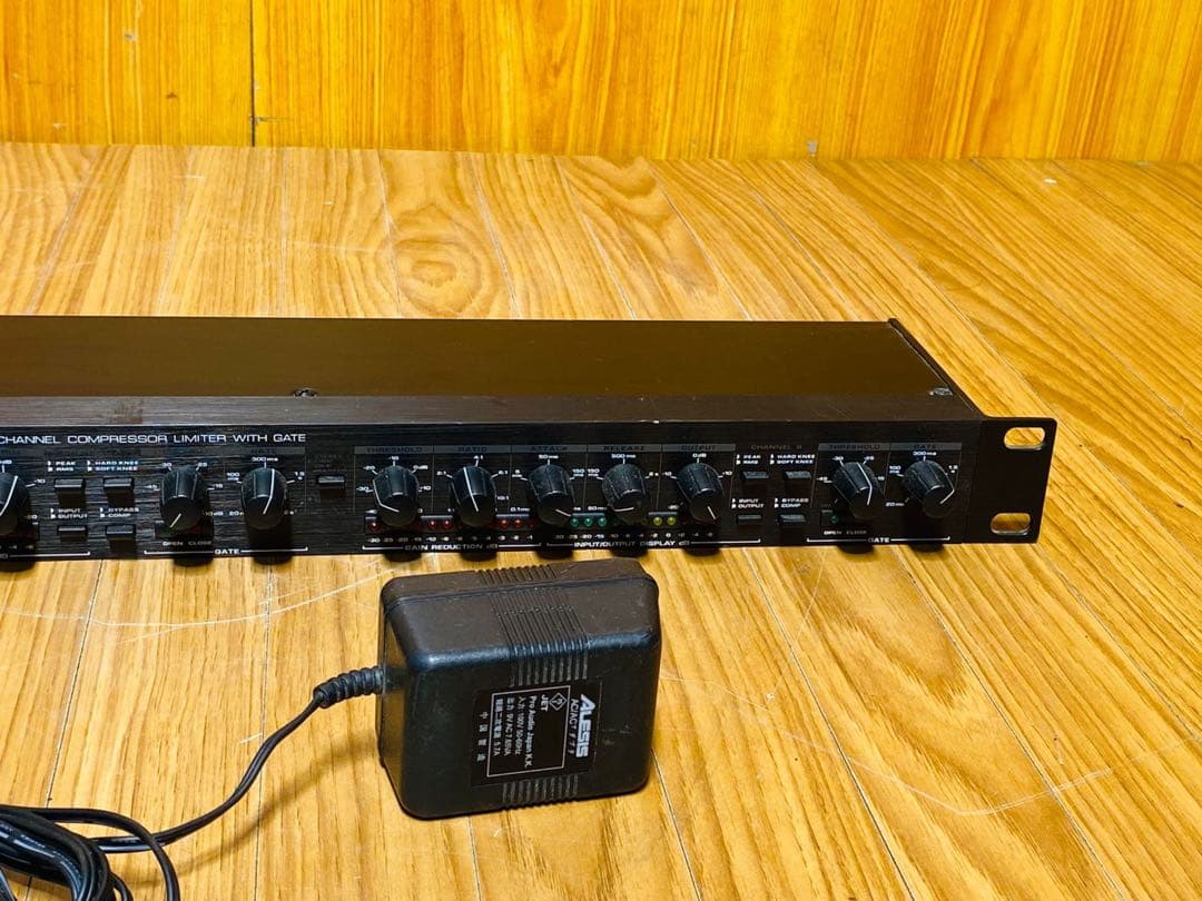 ALESIS 3630 アレシス 1Uラックマウント コンプレッサー
