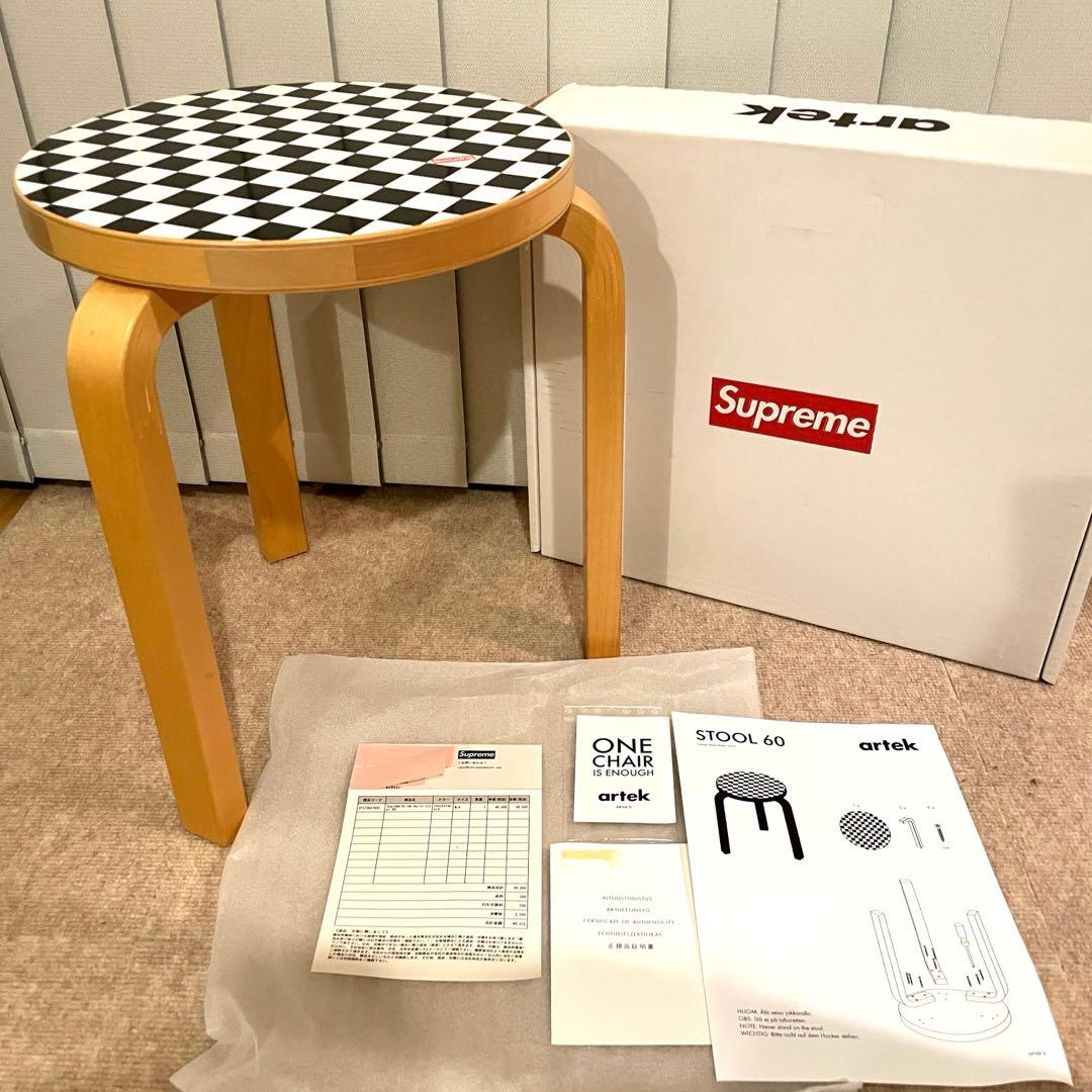 Supreme スツール