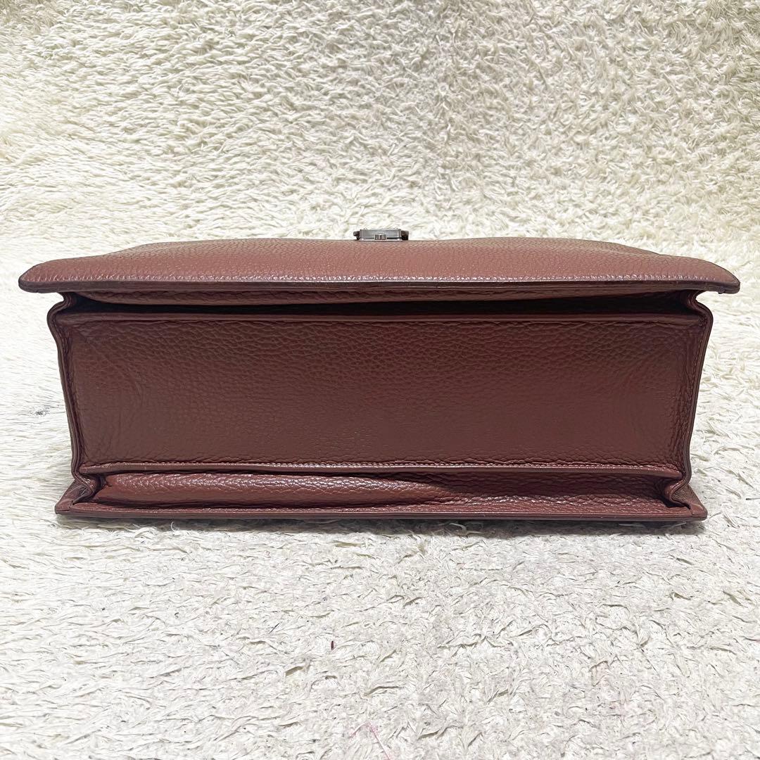 【美品/大容量】バーバリー　ダレスバッグ　レザー　茶　ノバチェック　ロゴ金具