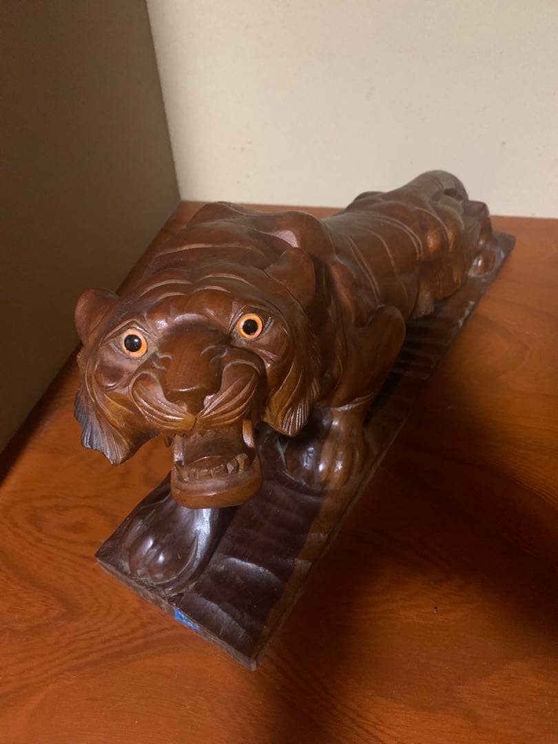 木製虎の彫刻 55cm×14cm 木製虎の彫刻 55cm×14cm 【公式通販】