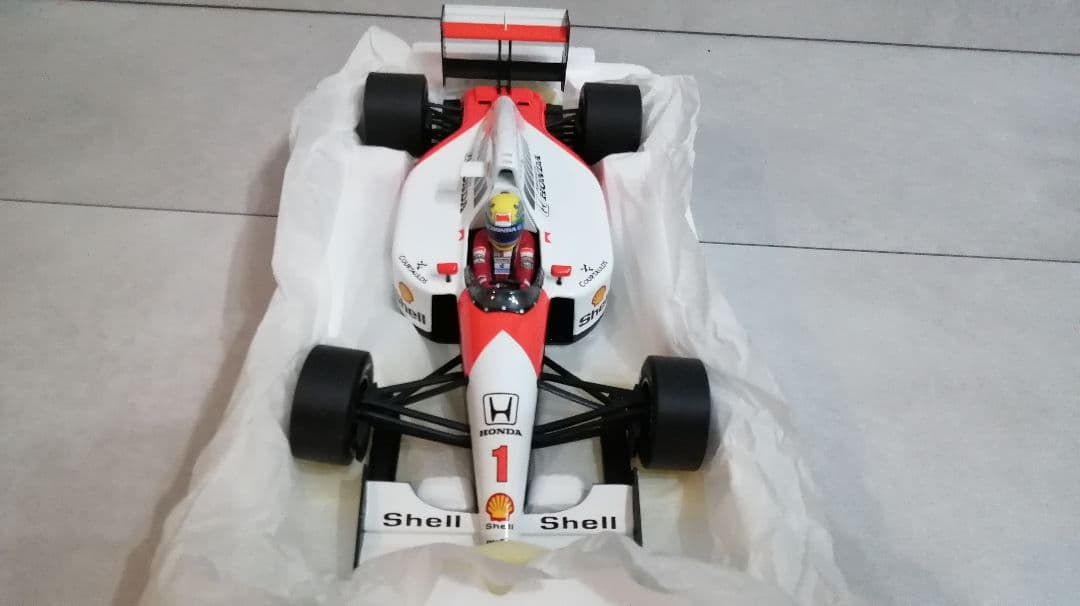 MINICHAMPS アイルトンセナ マクラーレン ホンダMP4/6 1991