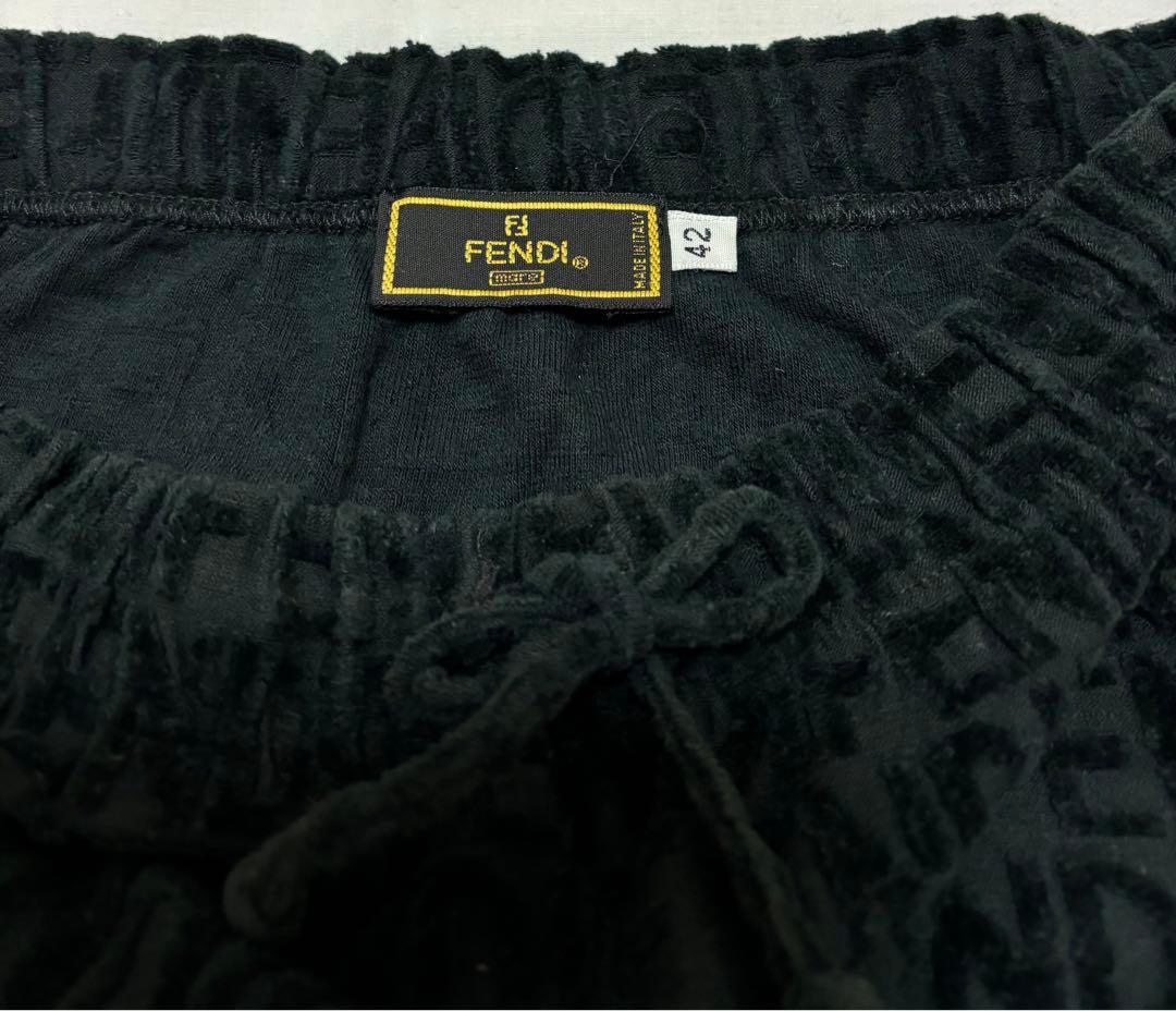 ⚫︎美品⚫︎FENDI フェンディ ロゴ柄　スカート ベロア ストレッチ